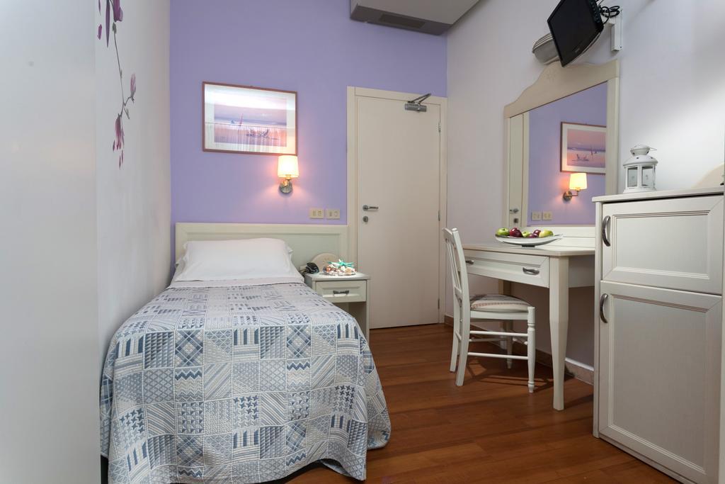 Hotel Mon Pays Riccione Room photo