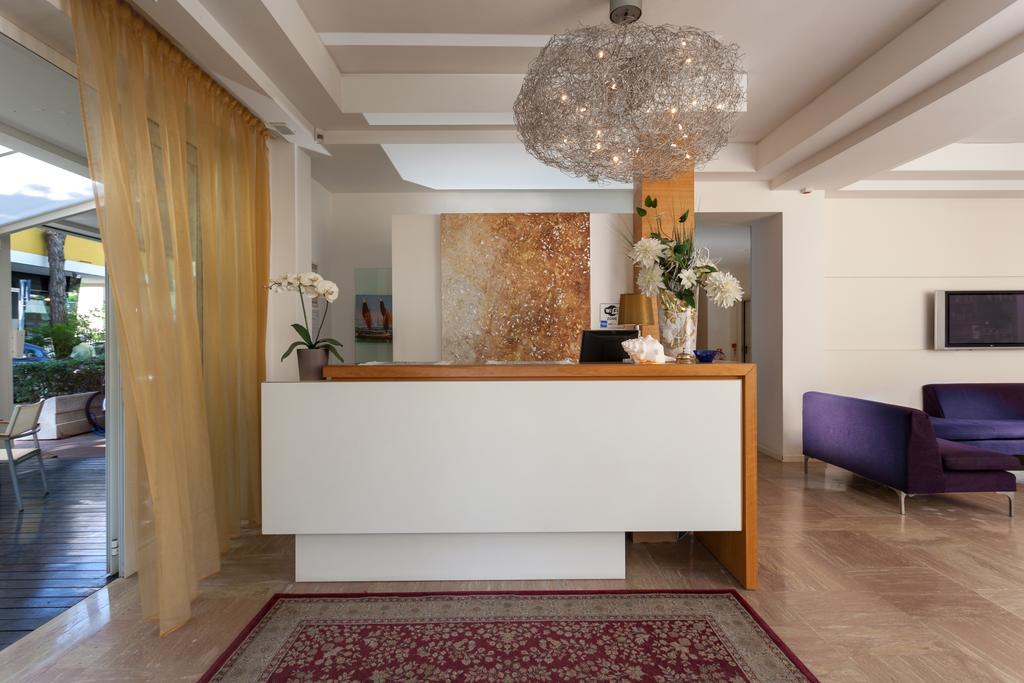 Hotel Mon Pays Riccione Exterior photo