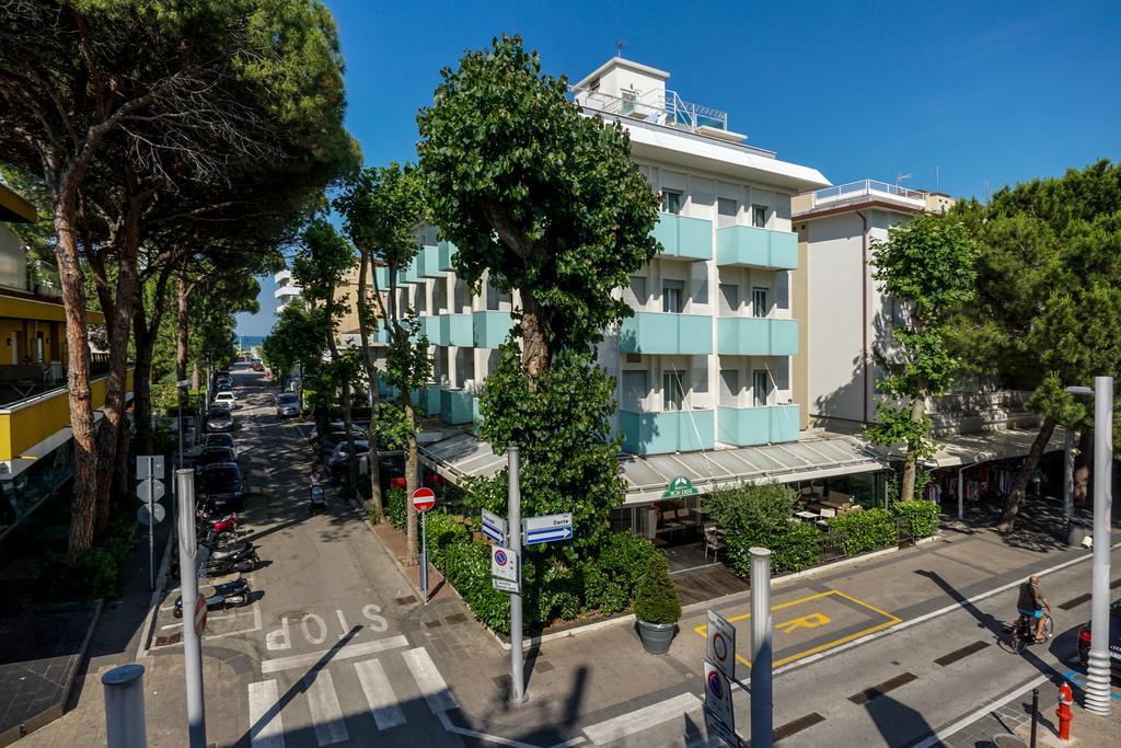 Hotel Mon Pays Riccione Exterior photo